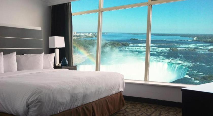 Tower Hotel At Fallsview Niagara Falls Exterior photo