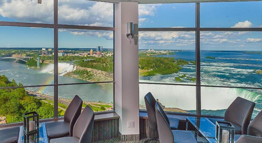 Tower Hotel At Fallsview Niagara Falls Exterior photo