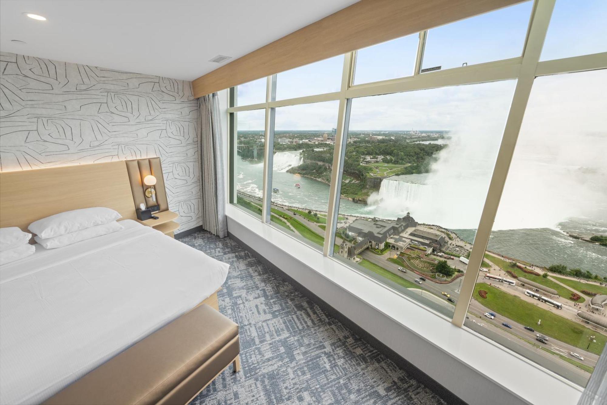 Tower Hotel At Fallsview Niagara Falls Exterior photo